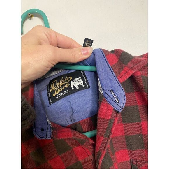 Men’s Dukes Bark Black And Red Button Down Top Size Small 100 Percent Cotton - Picture 3 of 6